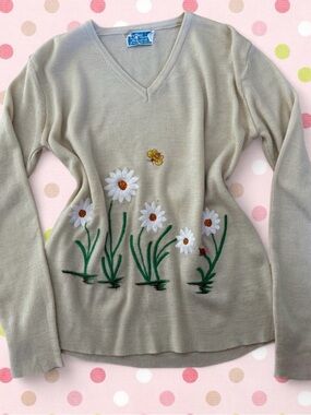 1970s cream embroidered knit sweater